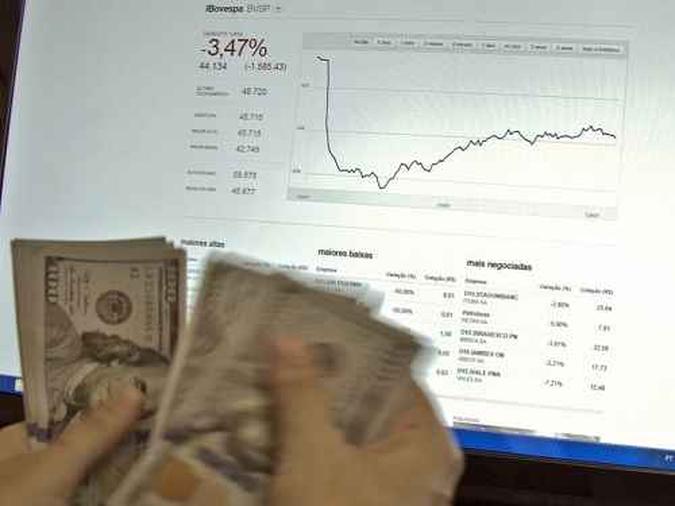 Ibovespa cai 650 pontos em 10 minutos e opera em queda de 1,86%(foto: VANDERLEI ALMEIDA) Ibovespa cai 650 pontos em 10 minutos e opera em queda de 1,86%(foto: VANDERLEI ALMEIDA)