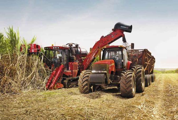 Brasil é referência na produção de açúcar e álcool. Setor gera mais de 1 milhão de empregos diretos e cerca de 2,5 milhões de postos indiretos(foto: Caseih/Divulgacao) Brasil é referência na produção de açúcar e álcool. Setor gera mais de 1 milhão de empregos diretos e cerca de 2,5 milhões de postos indiretos(foto: Caseih/Divulgacao)