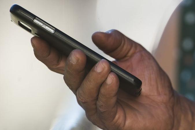 O objetivo da iniciativa, segundo a Anatel, é assegurar uma base cadastral correta e atualizada, para evitar a ocorrência de fraudes(foto: Marcello Casal/Agência Brasil) O objetivo da iniciativa, segundo a Anatel, é assegurar uma base cadastral correta e atualizada, para evitar a ocorrência de fraudes(foto: Marcello Casal/Agência Brasil)