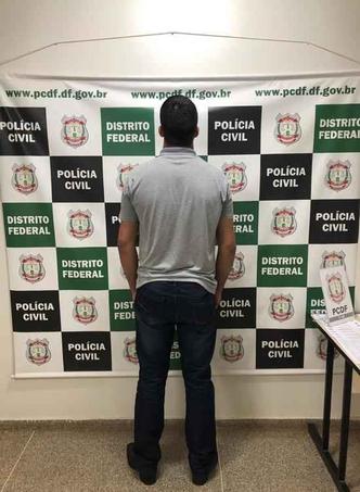 Jovem de 26 anos desembolsou R$ 5 mil para conseguir declarações de escolaridade e de rendimentos(foto: PCDF/Divulgação) Jovem de 26 anos desembolsou R$ 5 mil para conseguir declarações de escolaridade e de rendimentos(foto: PCDF/Divulgação)